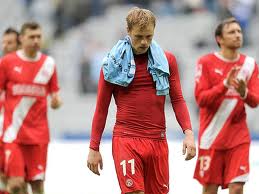 Striker Hamburg, Maximilian Beister Dilarang Main 5 Laga Bundesliga